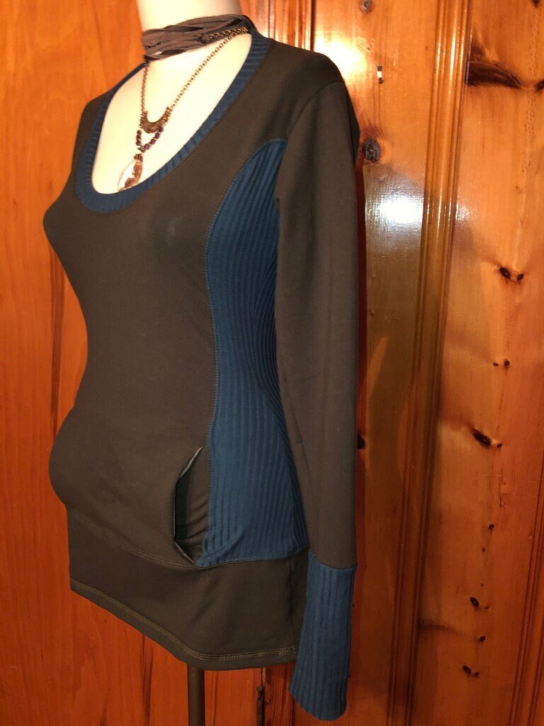 Cotton Lycra Scoop Neck, Kangaroo Pocket, Rib Stretch Knit, Shaped Torso, Olive Long Tunic, Boho, Scrunch Cuffs, Woodland Fairy, Small Only